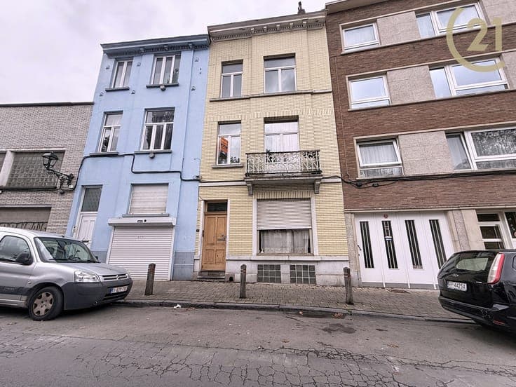 ingle-family house to renovate – great potential & location