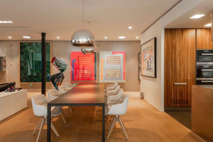 Exceptional design villa on a 3-hectare estate