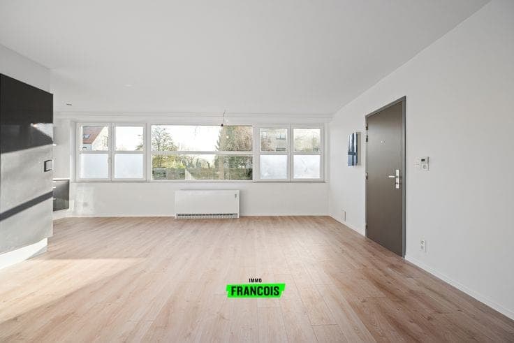 Terraced house for sale in De Haan town centre!