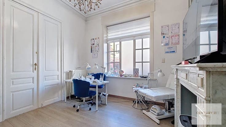 Fully leased investment property - Quartier Dewand