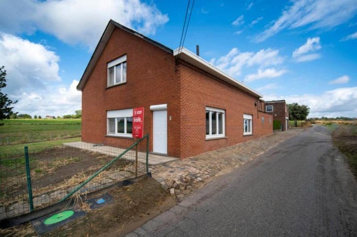 House in Binkom