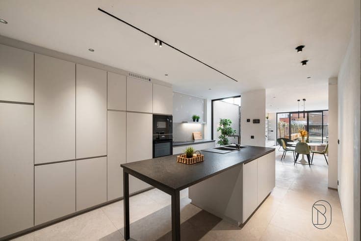 High-quality new-build home, stylishly finished