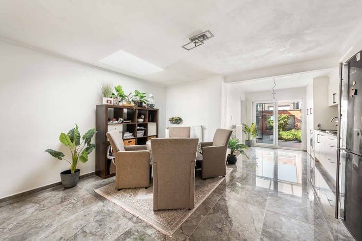 Renovated family home · 3 bedrooms · 179 m² · Garage · Boom