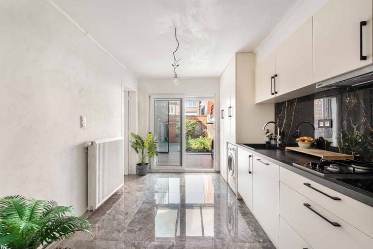 Renovated family home · 3 bedrooms · 179 m² · Garage · Boom