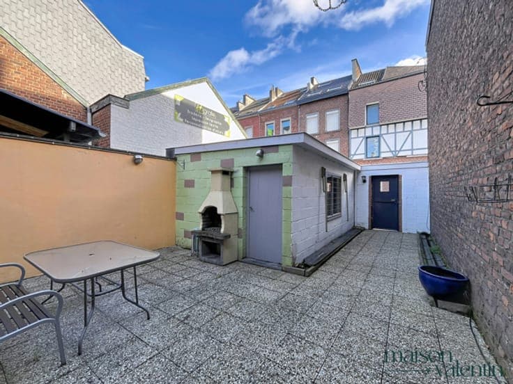 Move-in ready family home with garage