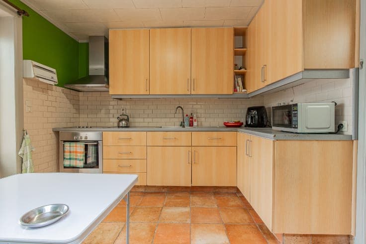 Charming family home with surprisingly spacious interiors...