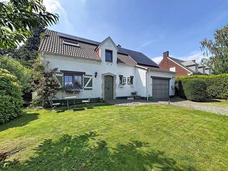 Pleasant VILLA in perfect move-in condition in PRIME LOCATIO