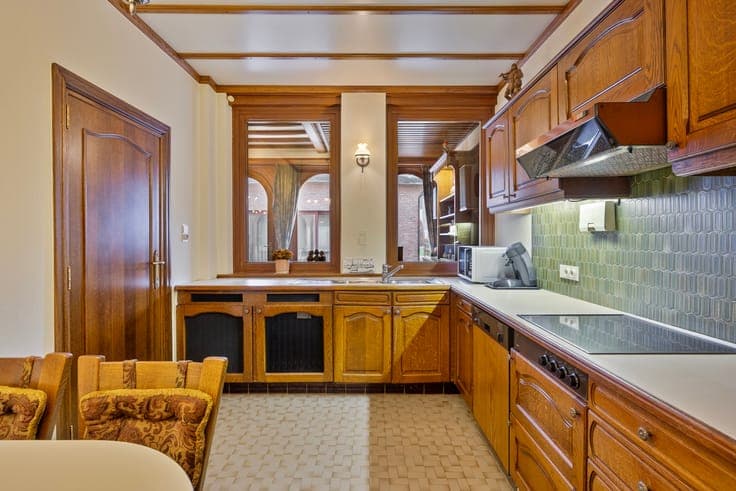 House to renovate for sale in Niel