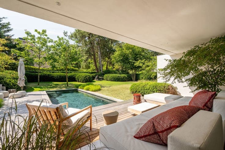 Luxury semi-detached villa for sale in le Zoute with pool