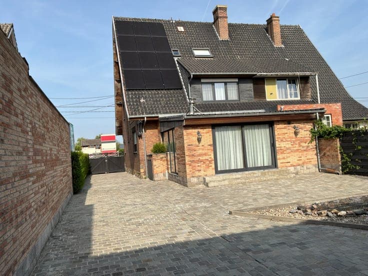 Karaktervolle en uitstekend onderhouden gezinswoning met ...