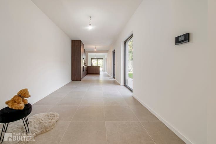 Compleet gerenoveerde woning (label A) met 5 slaapkamers!