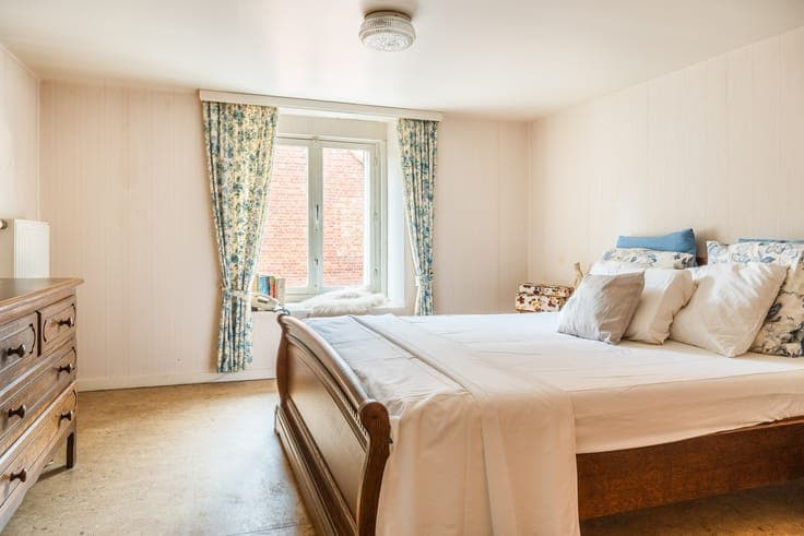Charmant halfopen huis met 3 slaapkamers, garage en ruime...