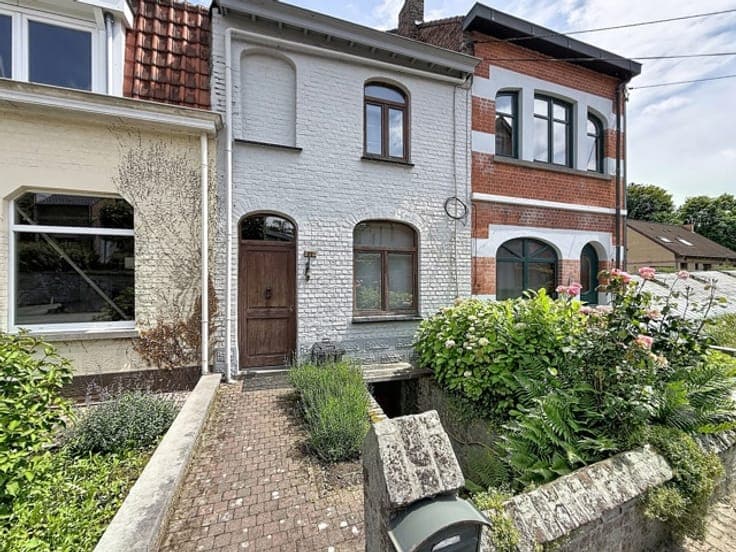 Charming renovated HOUSE near the park
