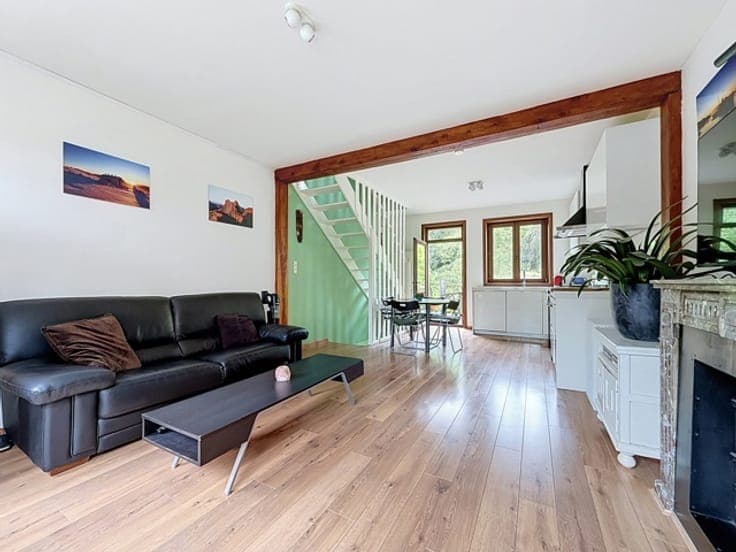 Charming renovated HOUSE near the park