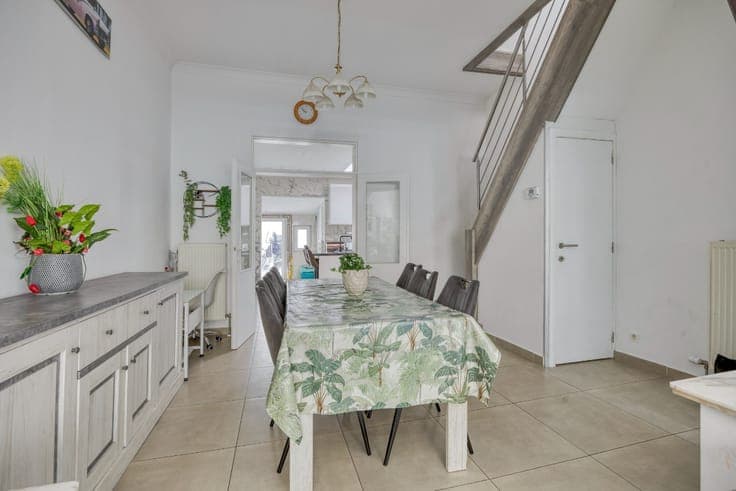 Spacious 4-bedroom townhouse in Mechelen