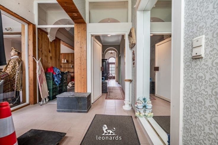 Magnificent mansion with plenty of space