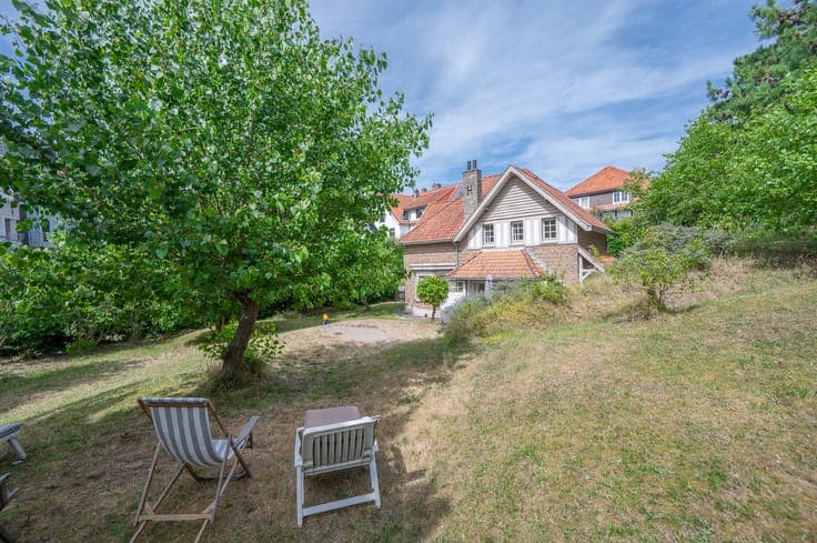 Uiterst charmante villa, rustig gelegen in een verscholen...