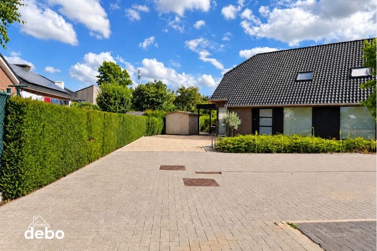 Prachtige recente nieuwbouw met registratie op rustige lo...