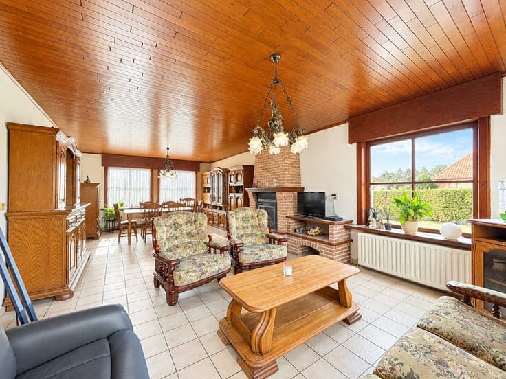 Ruime, lichtrijke gezinswoning (5 slpks) +tuin (1369m²)