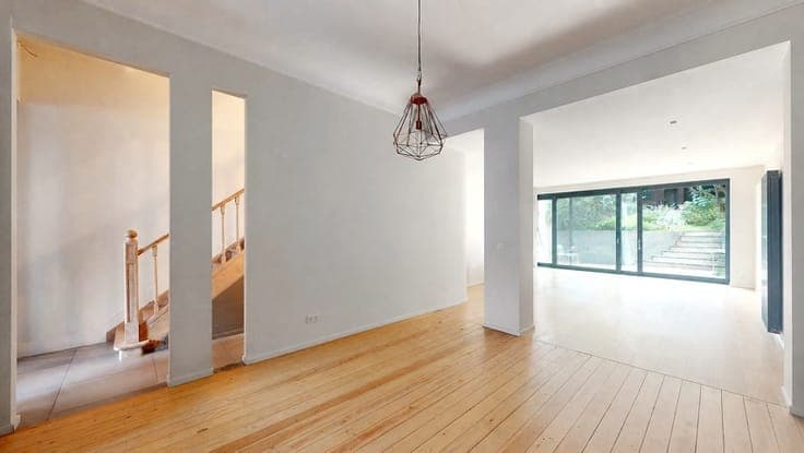 Maison de caractère rénovée avec jardin à Forest