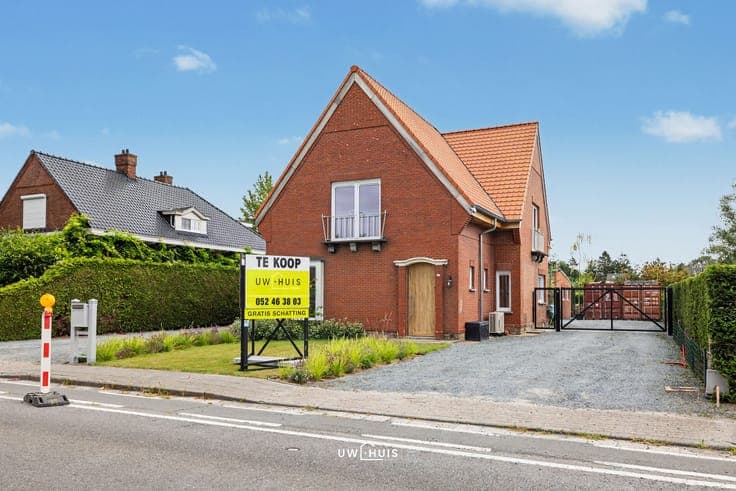 House in Sint-Pauwels