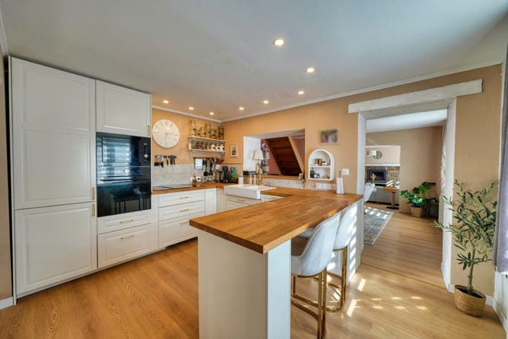 Character stone house, fully renovated – Ready to move in