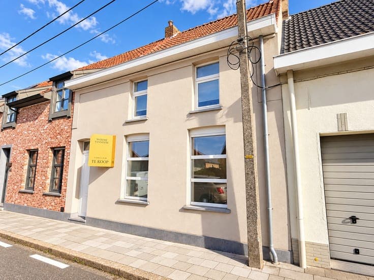 Instapklare gezinswoning met tuin & garage nabij centrum ...