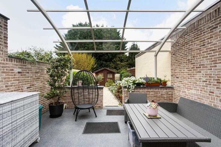 Move-in ready home near the centre of Brakel