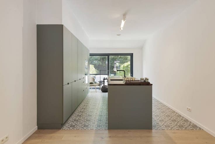 Renovated town house with city garden on the Brugse Vesten