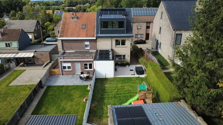 Volledig gerenoveerde woning op rustige ligging omgeven door