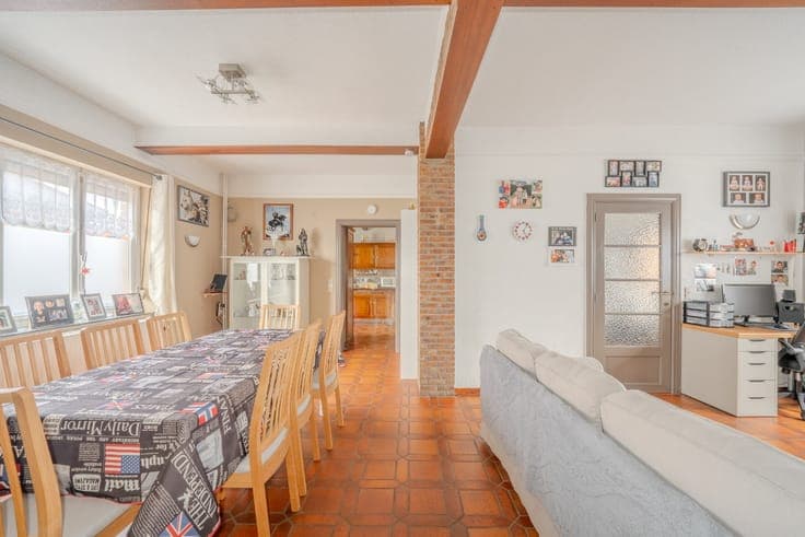Spacious village house with three facades