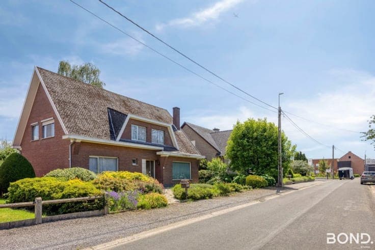 Charmante woning met ruime tuin in Rotselaar!