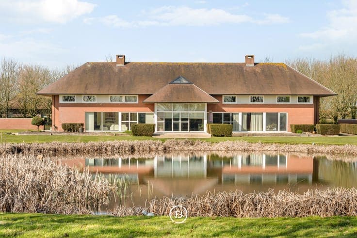 Exclusive villa