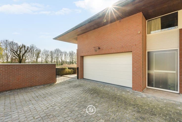 Exclusive villa