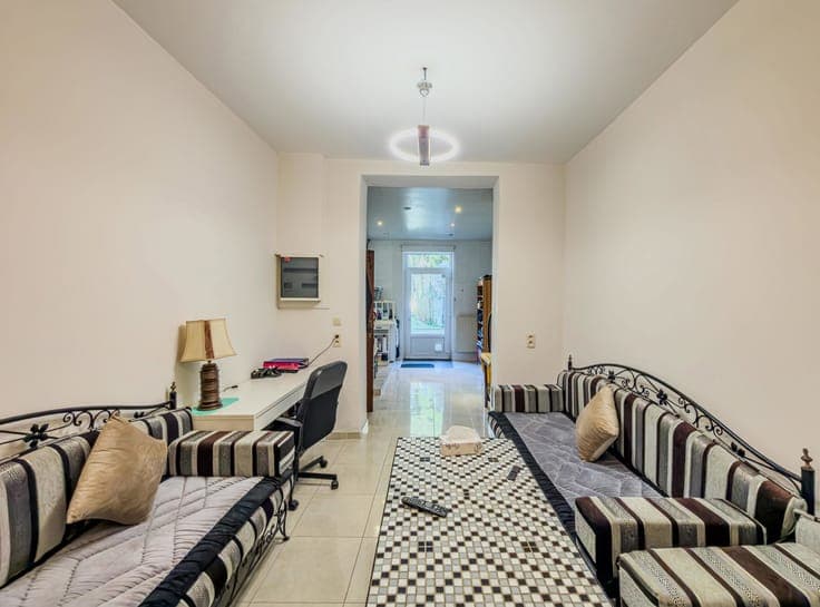 BEAUTIFUL HOUSE WITH 3 BEDROOMS + GARDEN