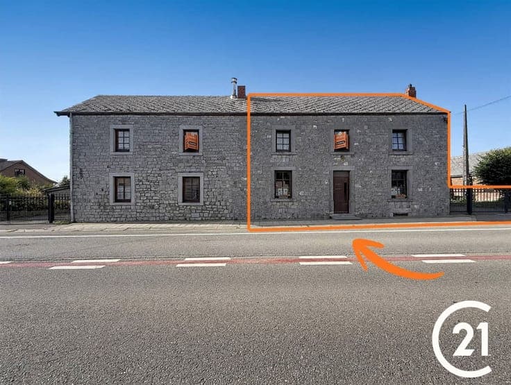 Maison 3 façades en pierres à Pessoux !