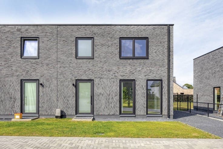 Semi-detached new-build house with 3 bedrooms for sale in Me