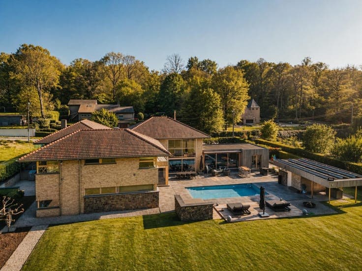 House in Enghien