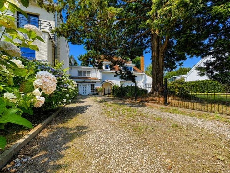 n°29: 🏡 Waterloo – Exceptional Plot, Rare Potential!