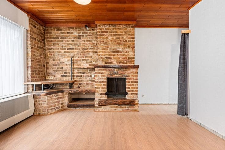 House with plenty of potential, garage and garden along the…