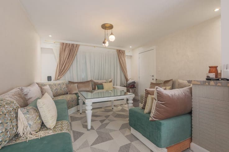 Rustig gelegen woning met 4 slaapkamers, terras en tuin (...