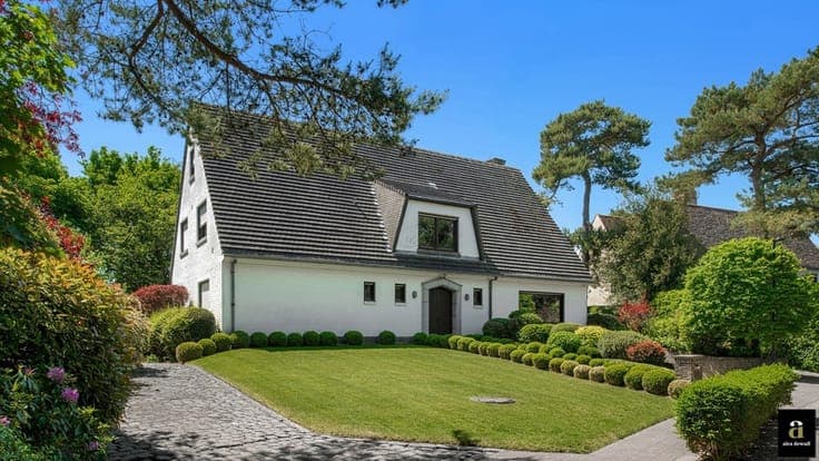 Detached villa on 1,700 sqm in quiet cul-de-sac