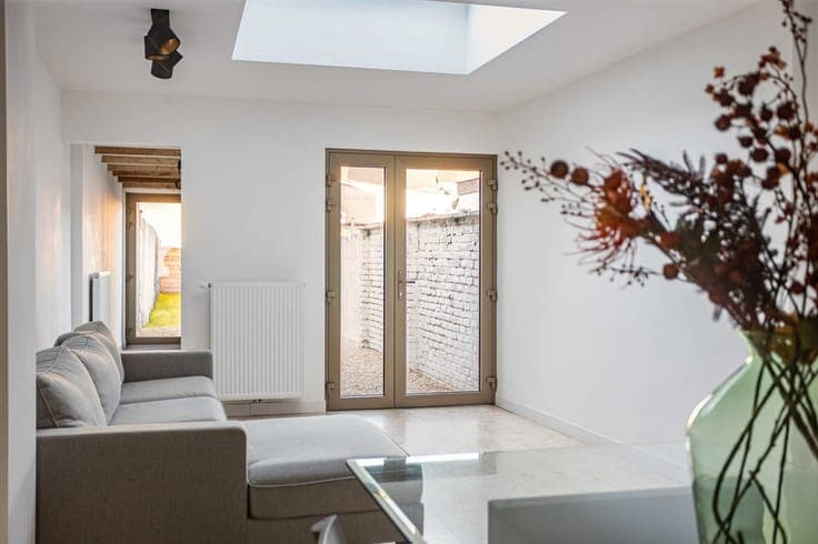 Move-in ready townhouse with 3 bedrooms and garden