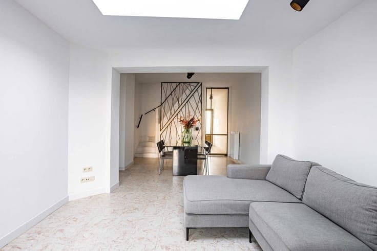 Move-in ready townhouse with 3 bedrooms and garden