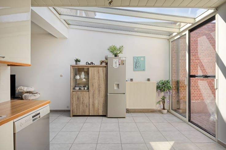 Bright family home with sunny garden