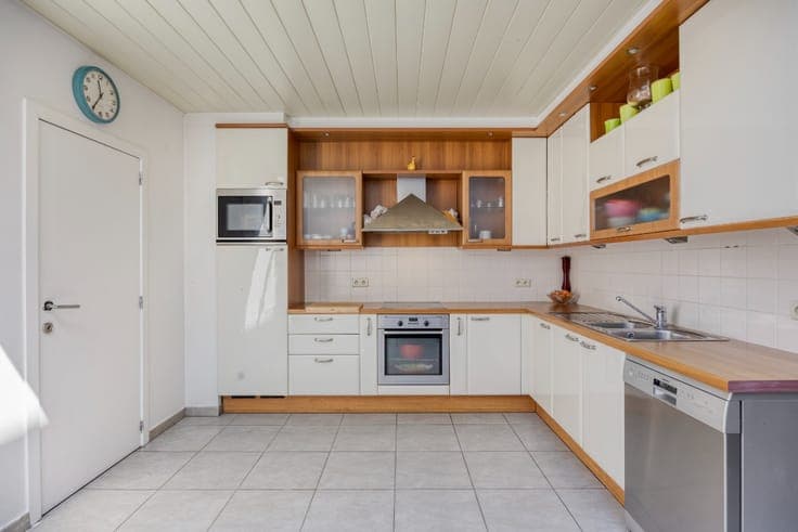 Bright family home with sunny garden