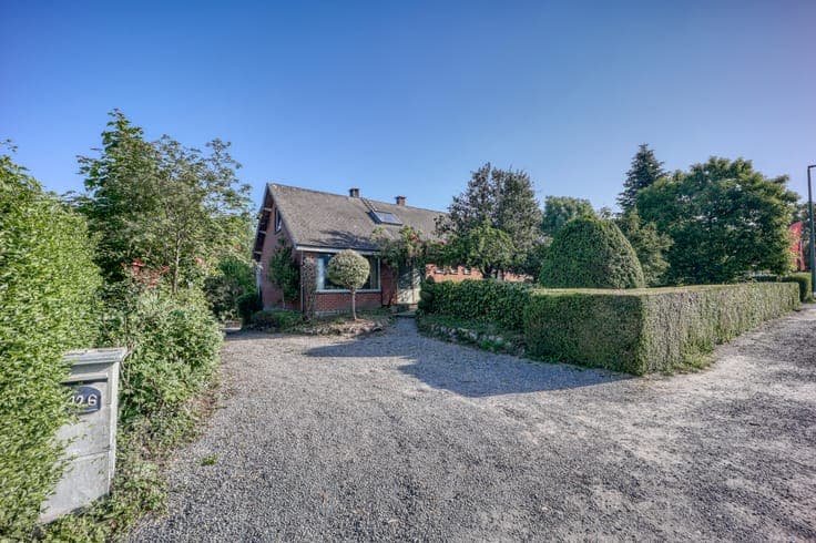 Villa à renover à proximité du centre de Marche-en-Famenne