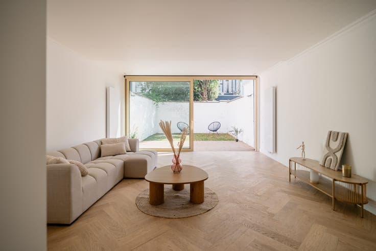 Fully renovated house with a charming city garden