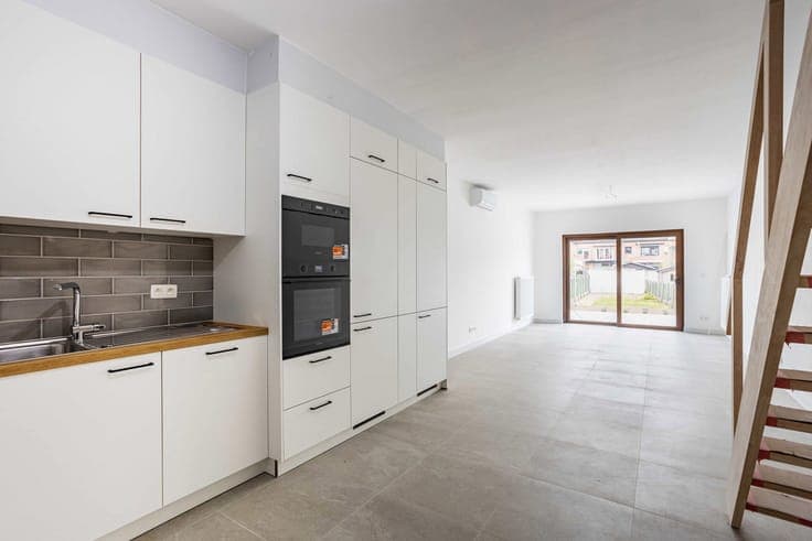 Fully renovated home in an excellent location!