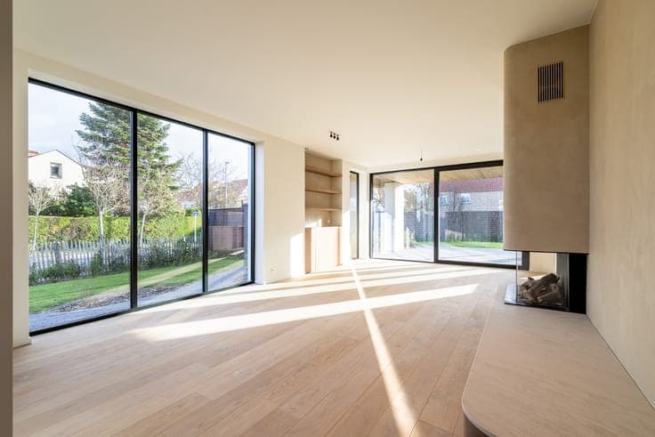 Nieuwbouwvilla gelegen op een ruim perceel te Knokke dich...
